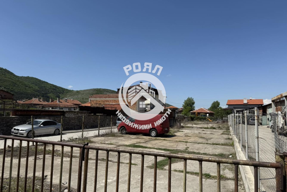 Роял Имоти продава Ексклузивно парцел за жилищно строителство в гр. Кричим - 0