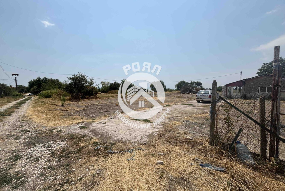 Роял имоти продава Ексклузивно парцел-УПИ с.Ясно Поле, обл. Пловдив - 0