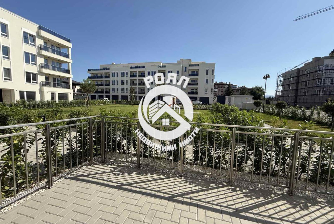 Роял Имоти продава нов, луксозно обзаведен, двустаен апартамент с гараж, Остромила, Пловдив - 0