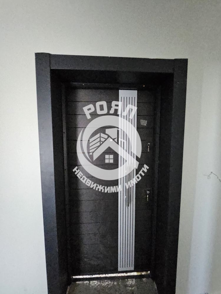 Роял имоти продава тристаен апартамент, с. Стряма - 0