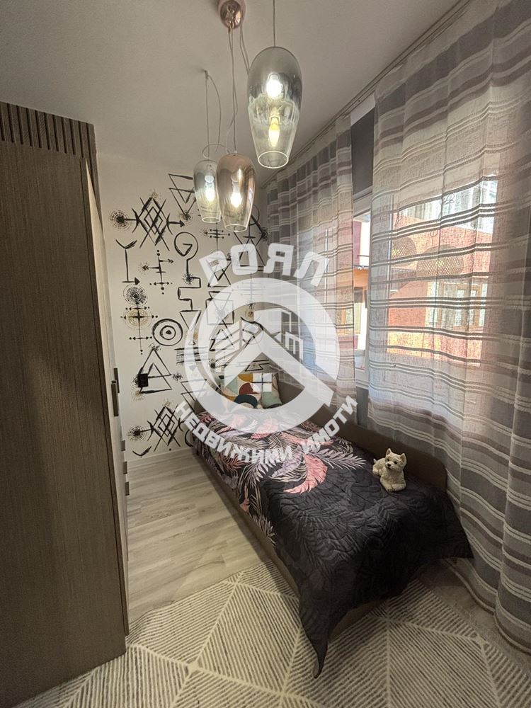 Роял имоти продава тристаен апартамент в кв.Кършияка, Пловдив - 0