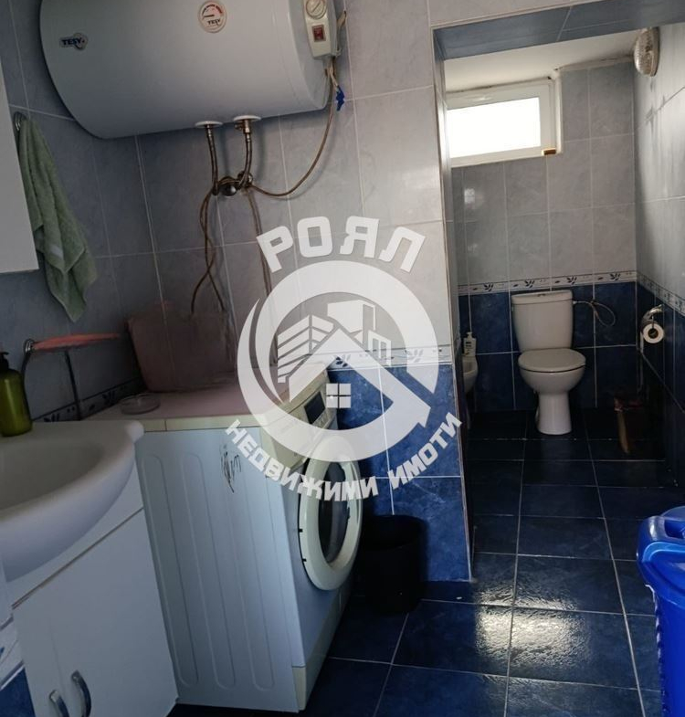 Роял имоти продава двуетажна къща с двор в с.Ясно Поле, Пловдив - 0