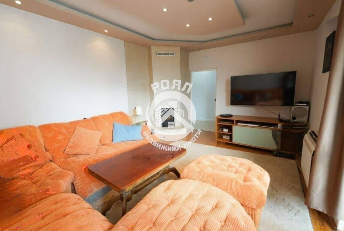 Роял имоти продава многостаен апартамент, Южен, Пловдив - 0