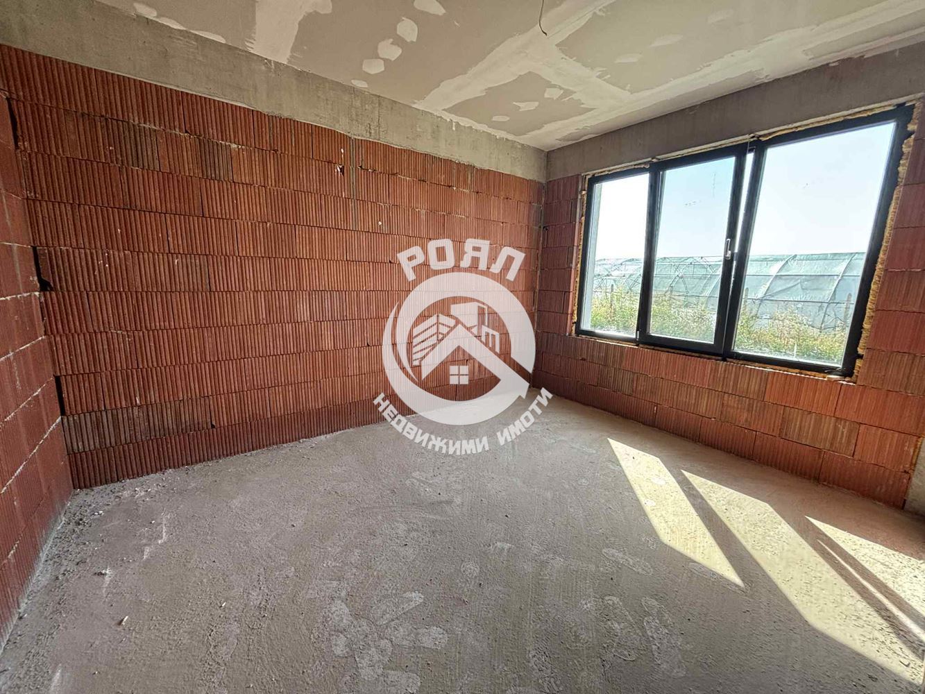 Роял Имоти предлага за продажба едноетажна къща в с. Оризари, област Пловдив - 0