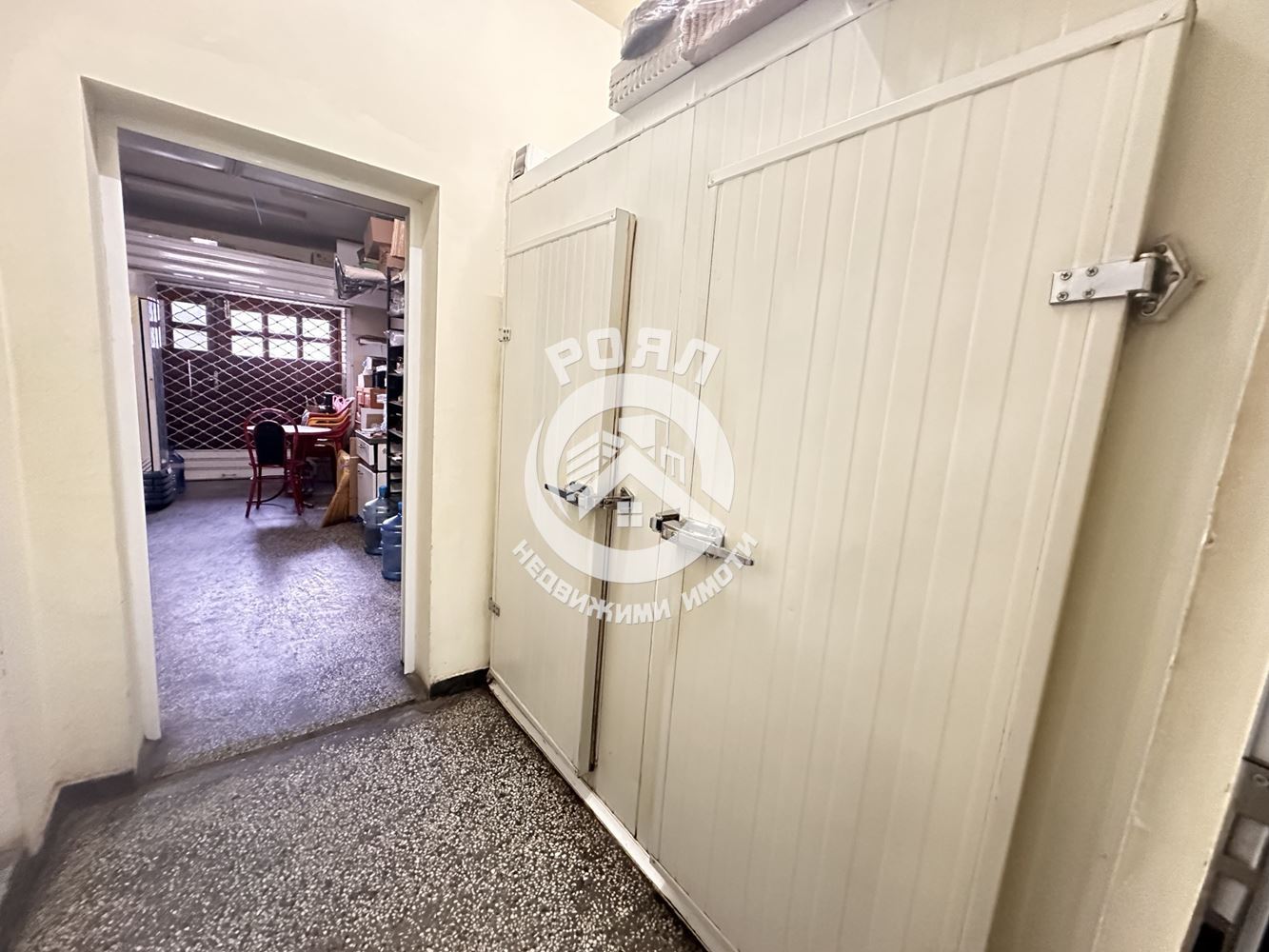 Роял Имоти отдава под наем оборудвана сладкарница в кв. Христо Смирненски, Пловдив - 0