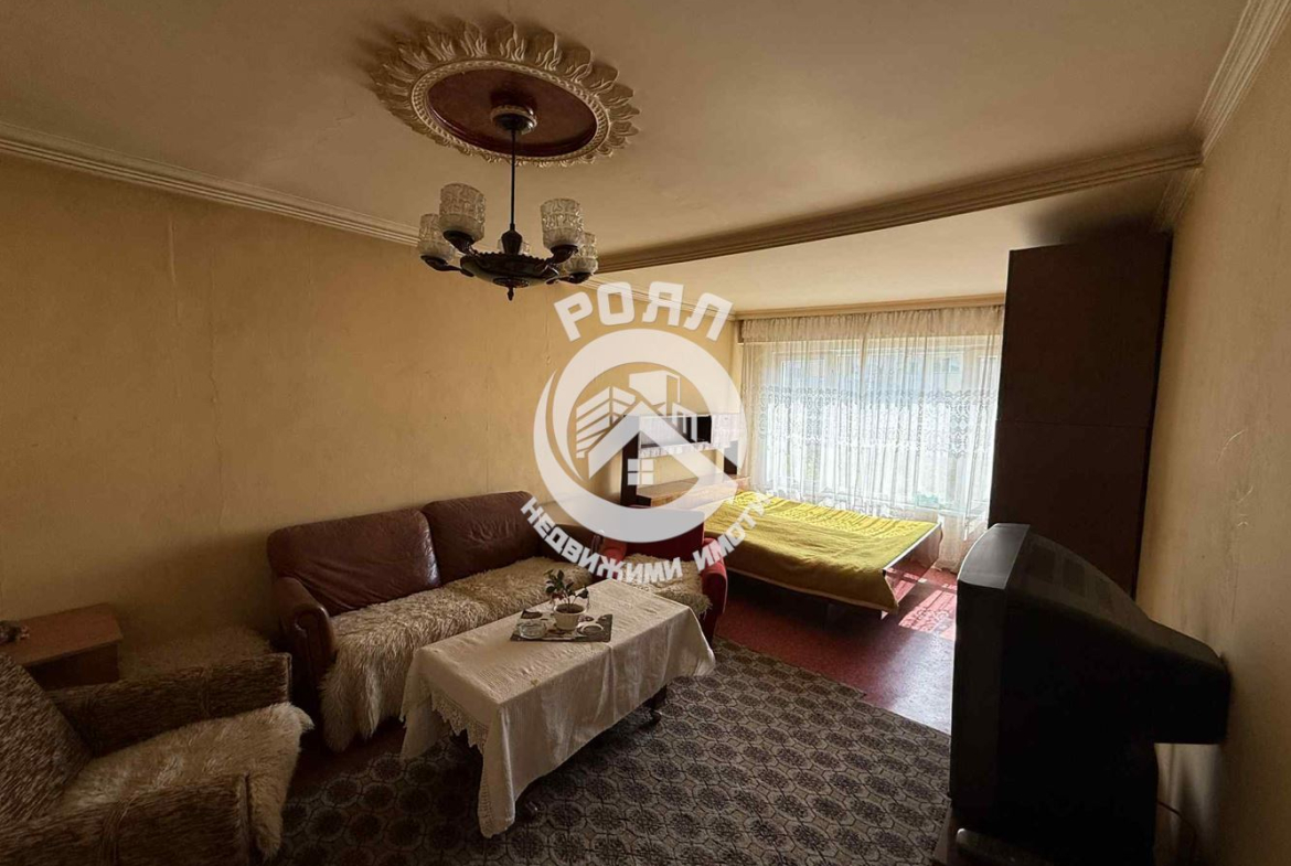 Роял имоти продава апартамент с три отделни стаи в гр. Хасково, кв.Орфей - 0