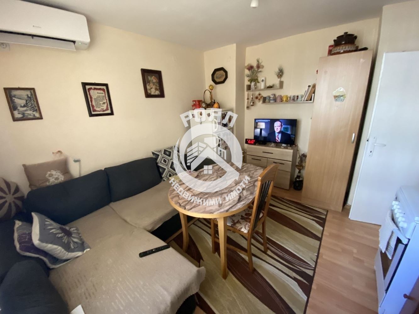 Роял имоти продава два етажа от къща,гр Асеновград,кв.Изток - 0