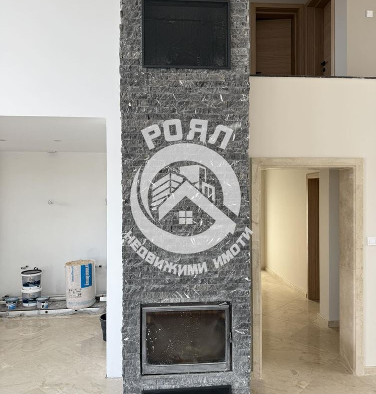 Роял имоти продава къща с панорамна гледка, с.Брестник, Пловдив - 0