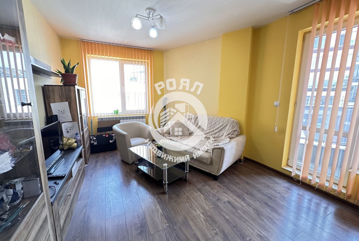 Роял имоти продава тристаен, обзаведен апартамент в кв.Мараша , Пловдив - 0