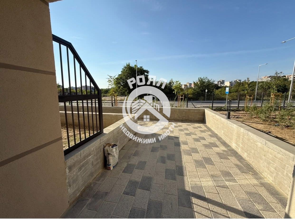 Роял имоти продава двустаен апартамент, с акт 16, комплекс от затворен тип, Тракия, Пловдив - 0