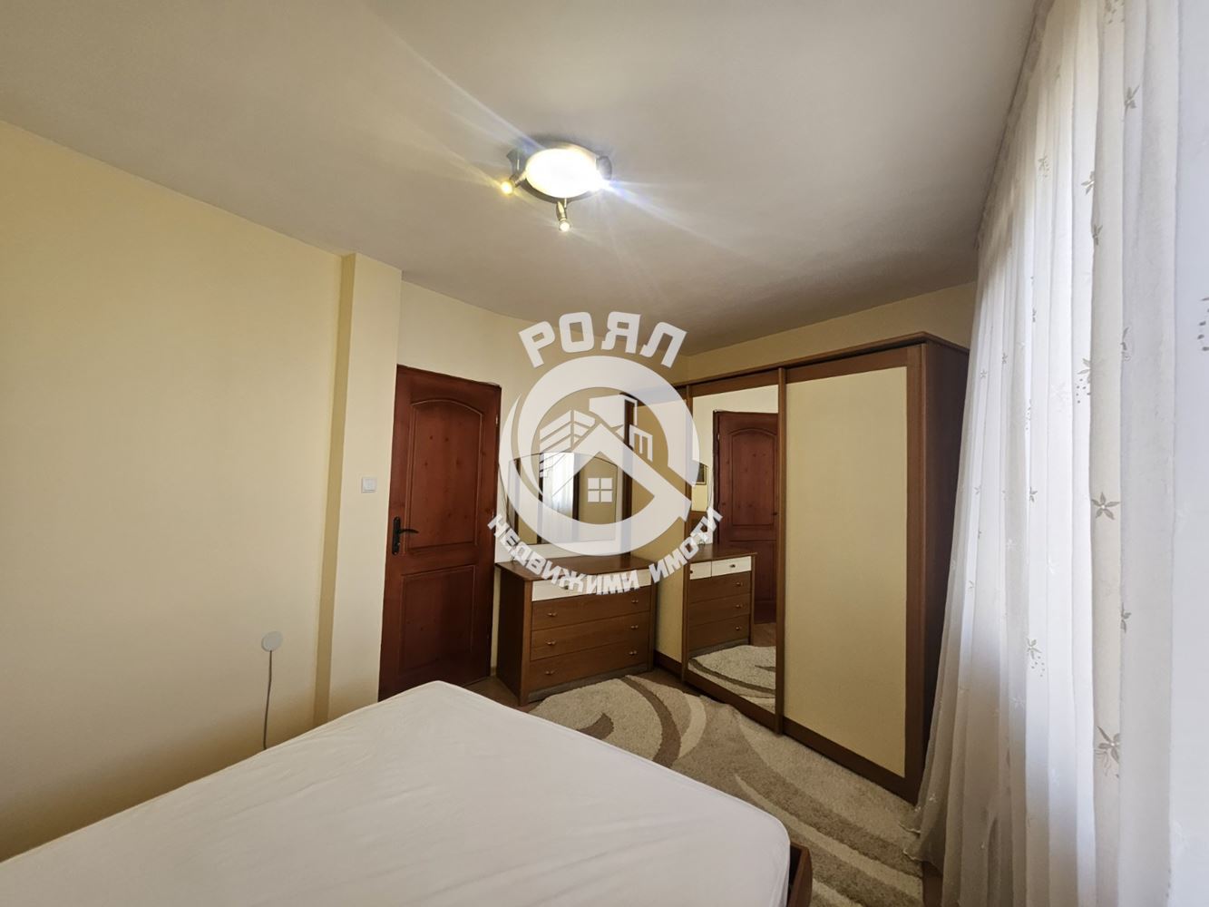 Роял имоти продава тристаен апартамент, Каменица 2, Пловдив - 0