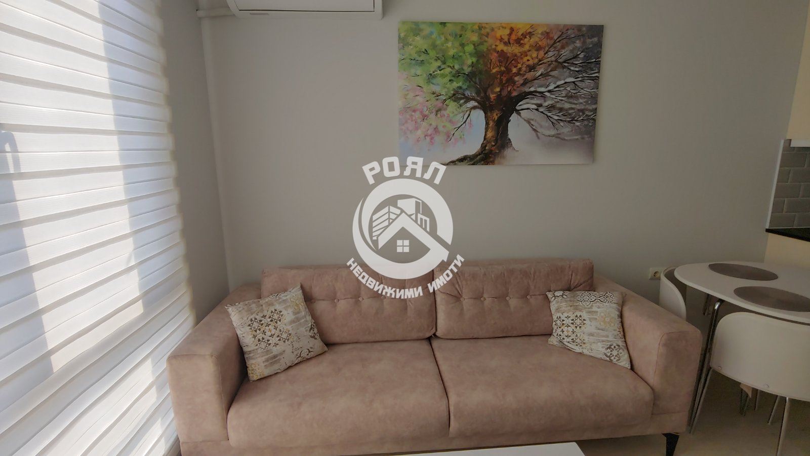 Роял имоти продава двустаен, обзаведен апартамент в кв Южен, Пловдив - 0