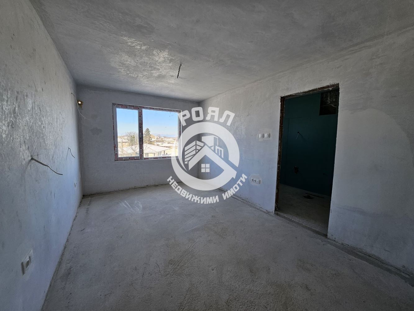 Роял имоти продава тристаен апартамент, с. Стряма - 0