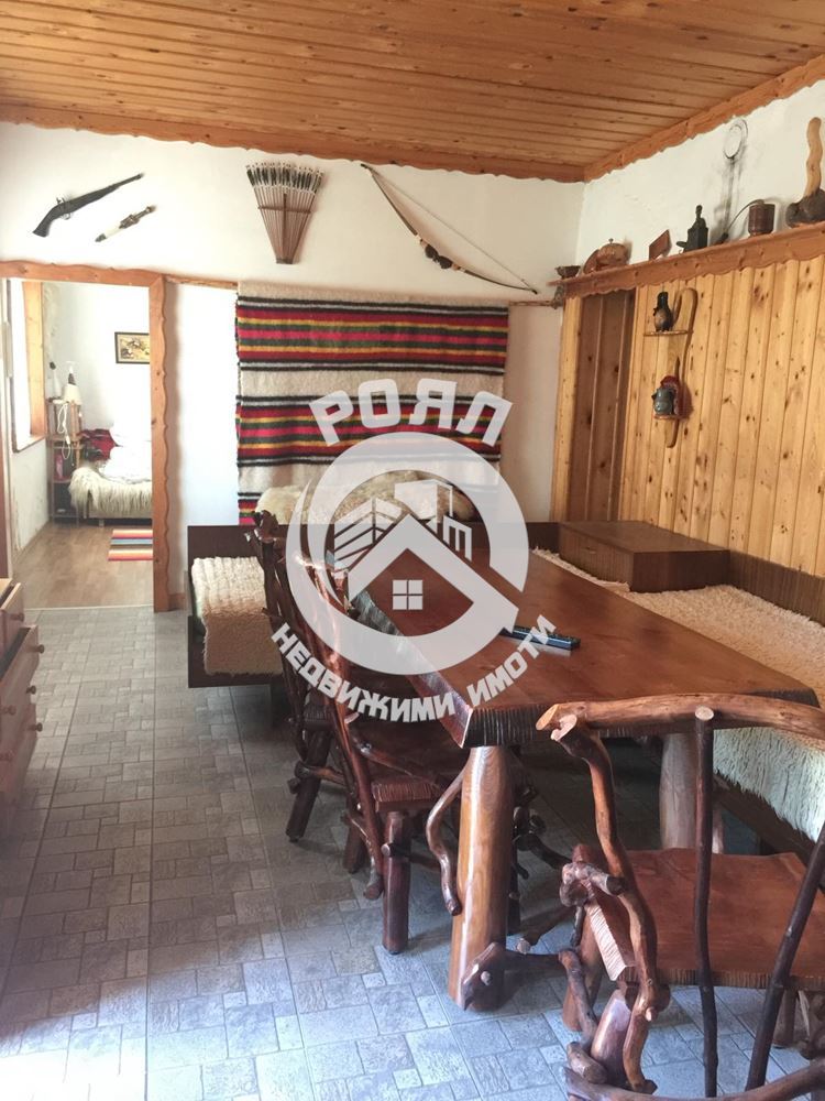 Роял имоти продава къща в с. Глогино, област Смолян - 0