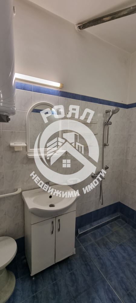 Роял имоти продава етаж от къща в квартал Изгрев, до 6-то РПУ Пловдив - 0