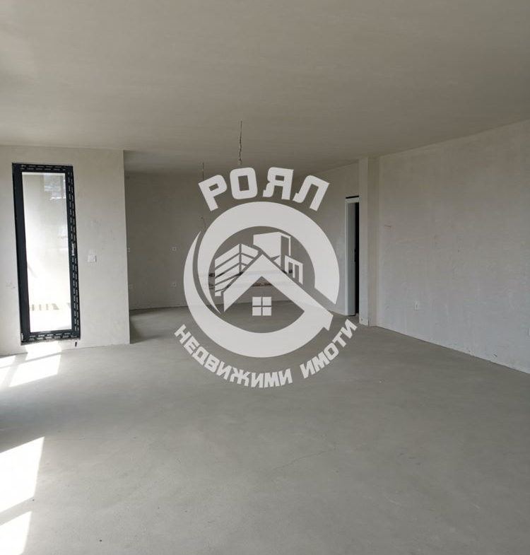 Роял имоти продава Ексклузивно многостаен апартамент, с акт 16, Кючук париж, Пловдив - 0