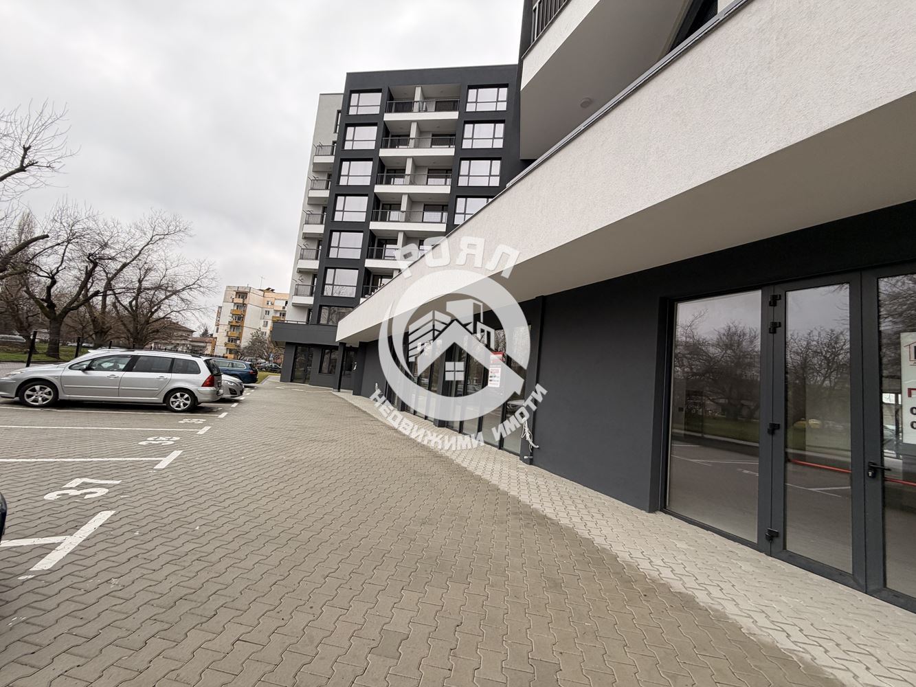 Двустаен обзаведен под наем до медицинския факултет ,Пловдив - 0