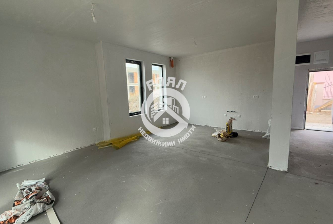 Роял имоти продава къща в кв Беломорски, Пловдив - 0