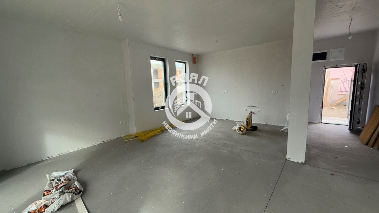 Роял имоти продава къща в кв Беломорски, Пловдив - 0