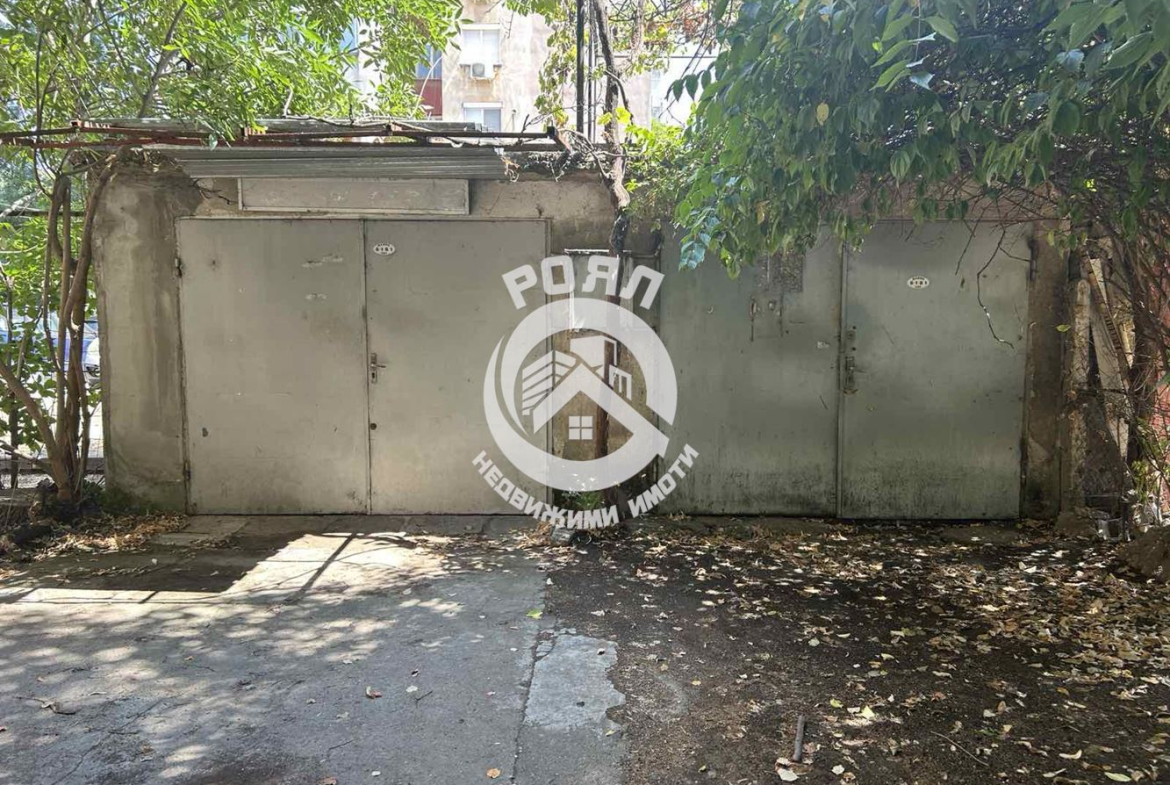 Роял Имоти продава Ексклузивно тристаен апартамент в Центъра на гр.Пловдив - 0