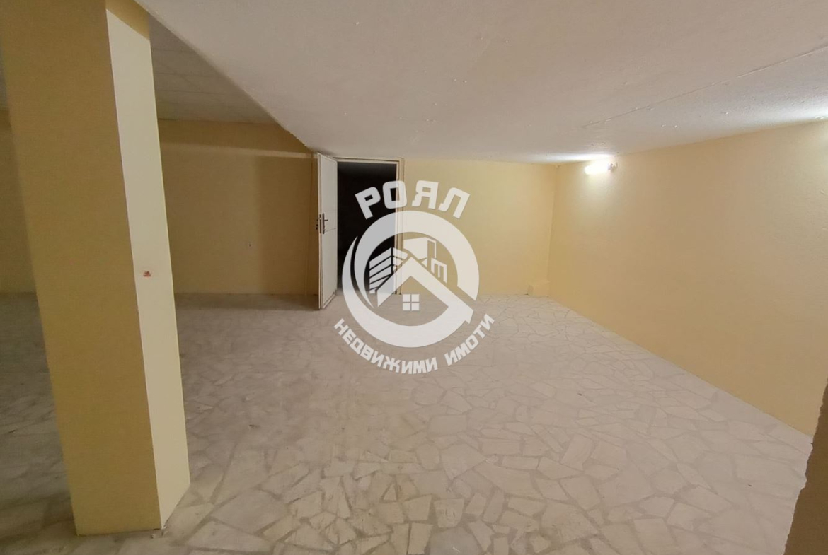 Роял имоти продава промишлено помещение/ склад, кв.Гагарин,Пловдив - 0