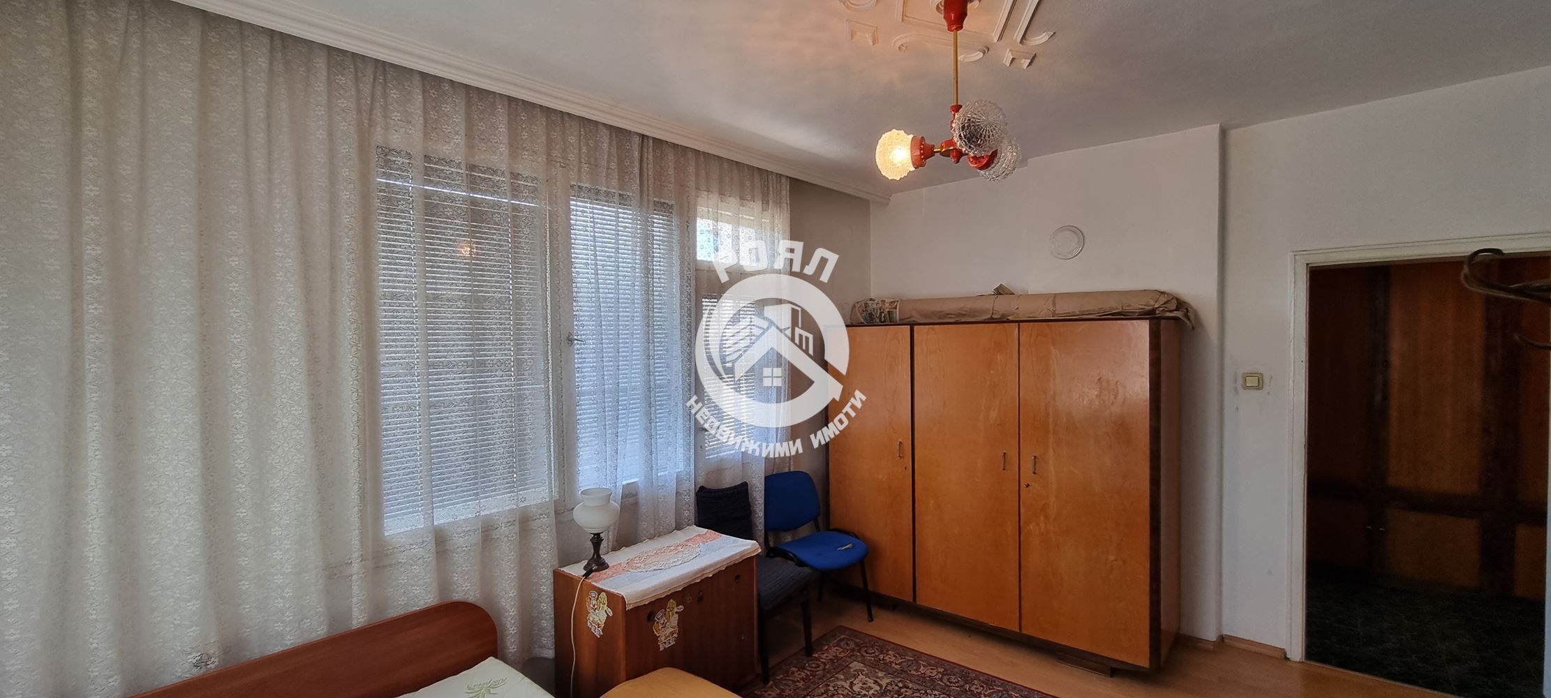 Роял имоти продава етаж от къща в квартал Изгрев, до 6-то РПУ Пловдив - 0