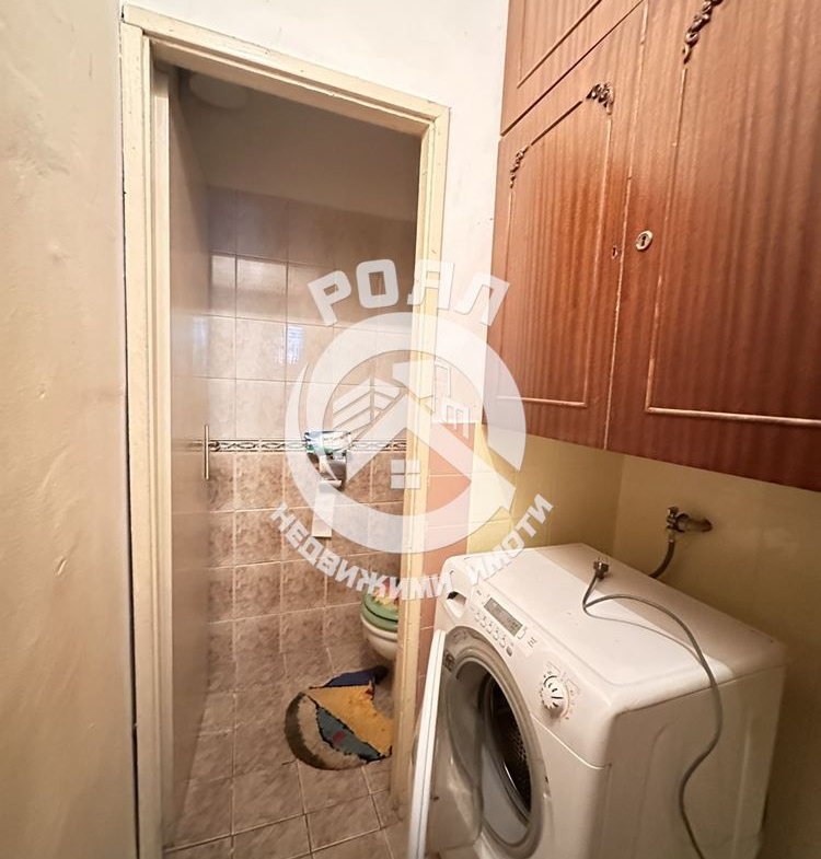 Роял Имоти продава тристаен апартамент, Център, Пловдив - 0