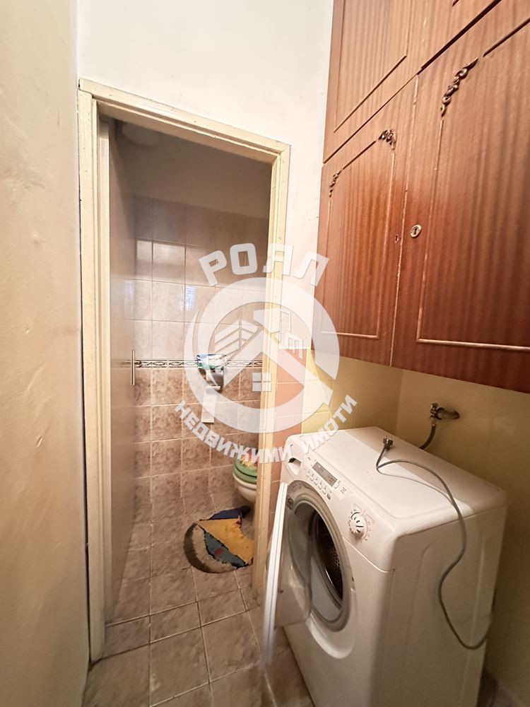 Роял Имоти продава тристаен апартамент, Център, Пловдив - 0