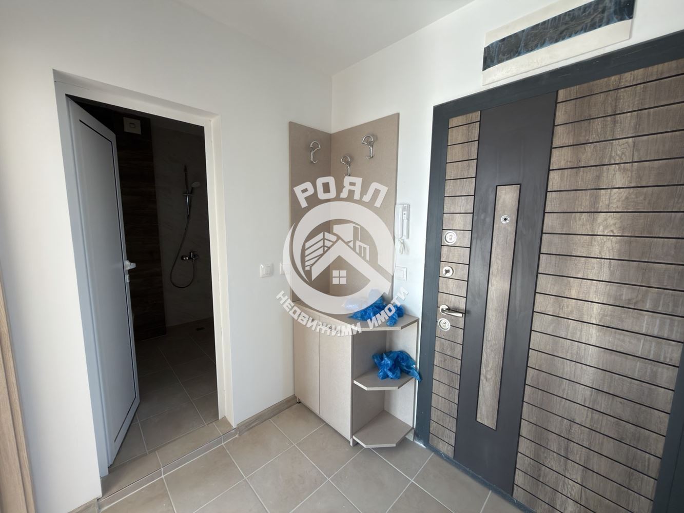 Роял Имоти отдава под наем тристаен апартамент в кв.Беломорски, Пловдив - 0