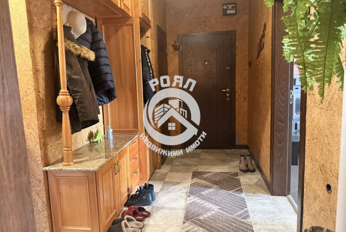 Роял имоти продава 3-стаен апартамент,гр Садово - 0