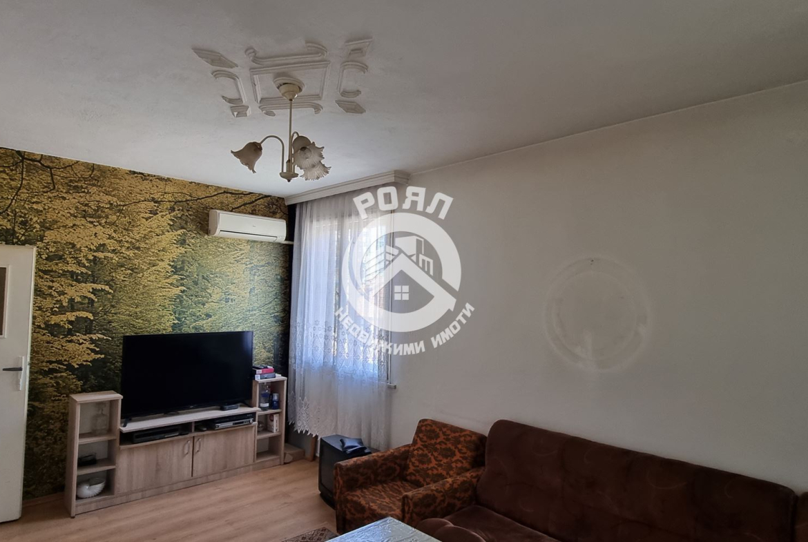 Роял имоти продава етаж от къща в квартал Изгрев, до 6-то РПУ Пловдив - 0