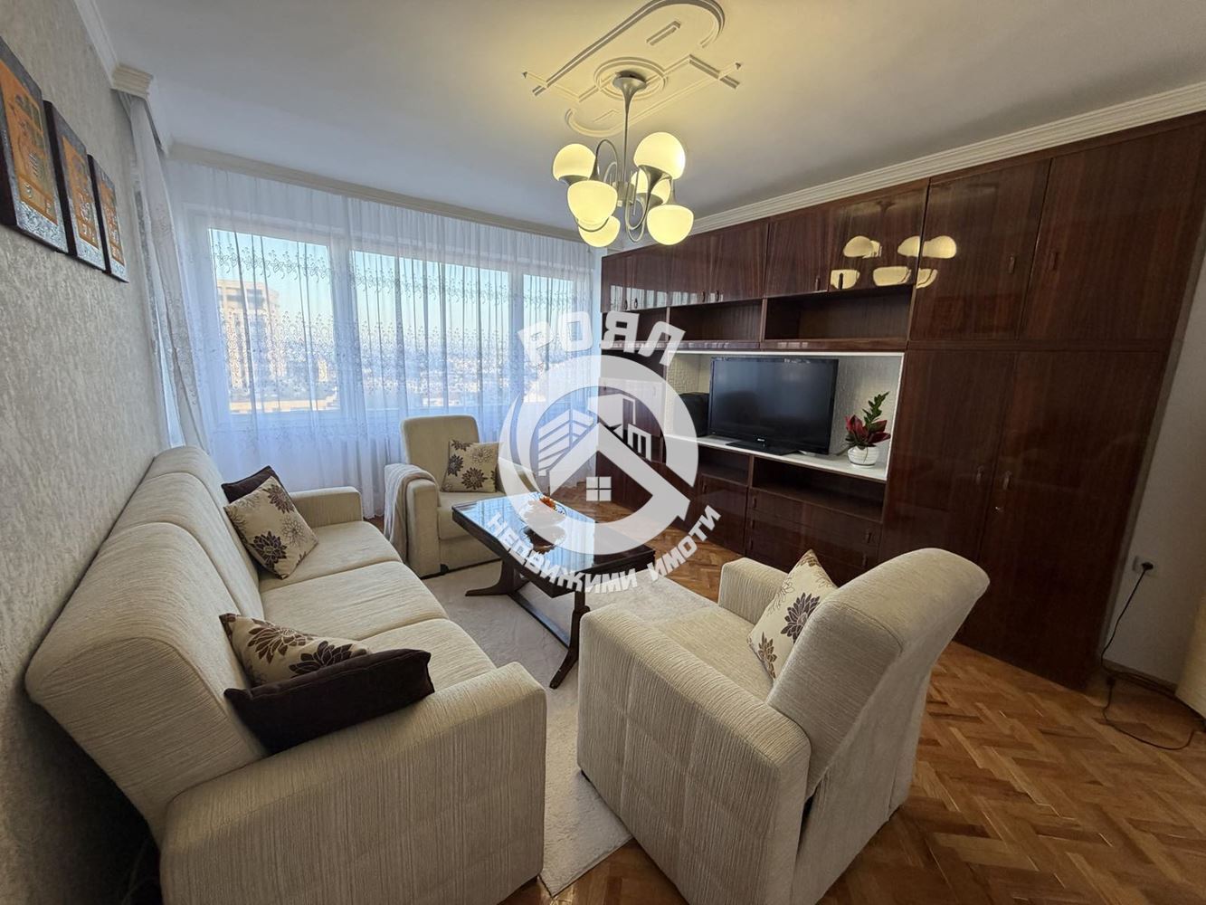 Роял Имоти отдава под наем двустаен апартамент в Центъра на гр.Пловдив - 0