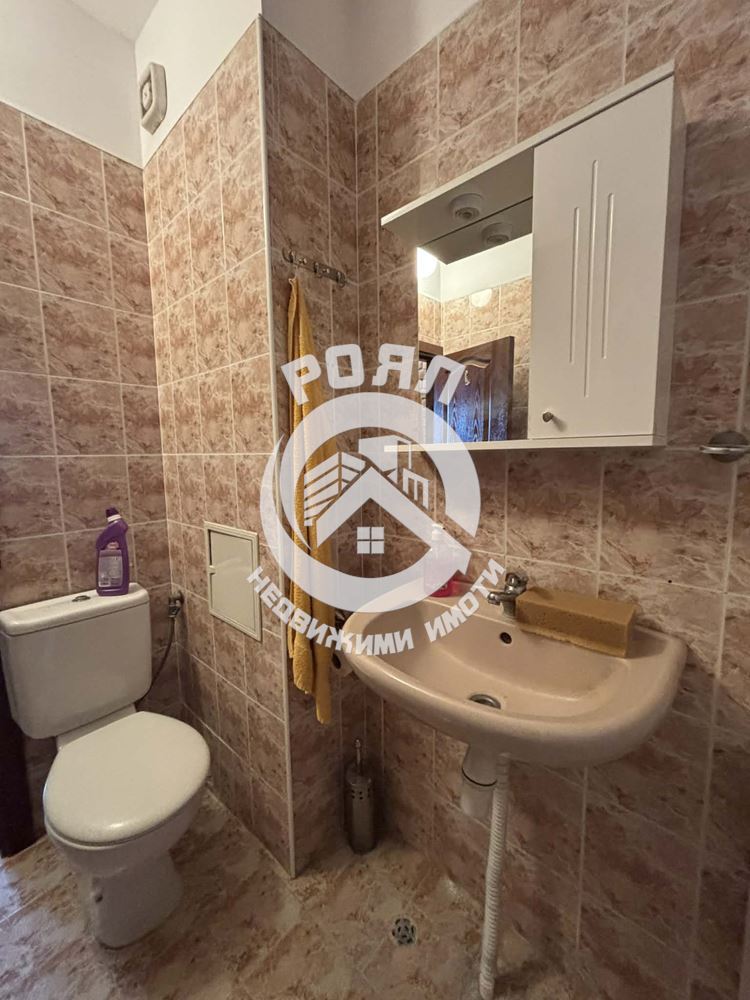 Роял Имоти продава ЕКСКЛУЗИВНО двустаен апартамент с три отделни помещения в кв. Южен, Пловдив - 0