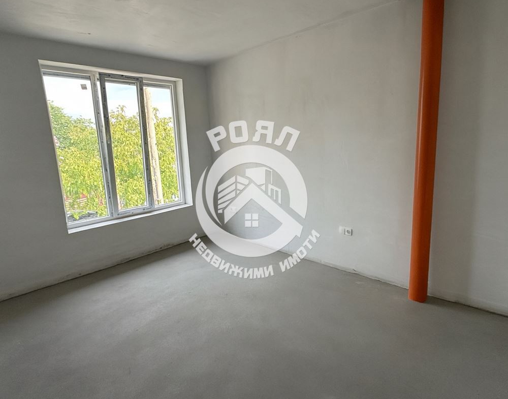 Роял Имоти продава Ексклузивно две двуетажни къщи в гр.Стамболийски - 0