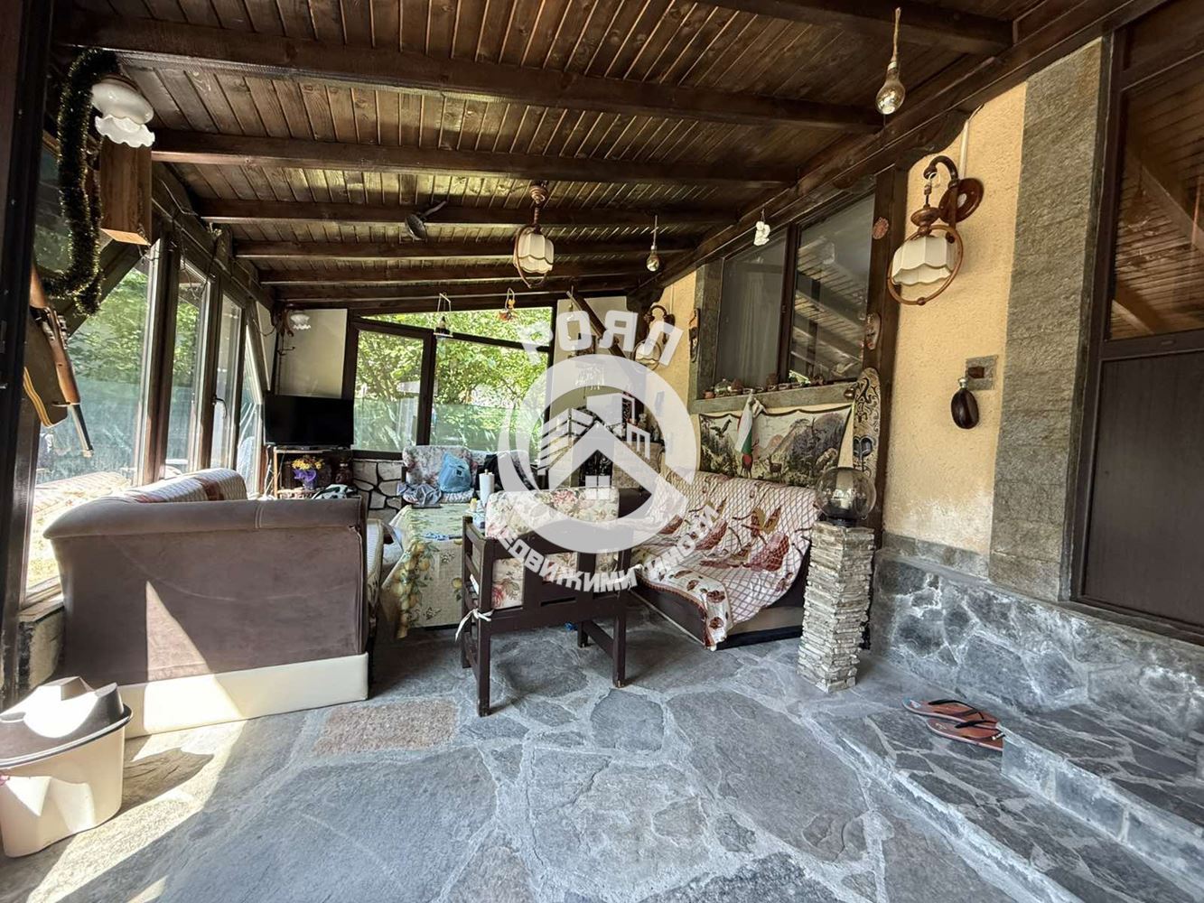 Роял имоти продава къща с двор в с. Дедово, обл. Пловдив - 0