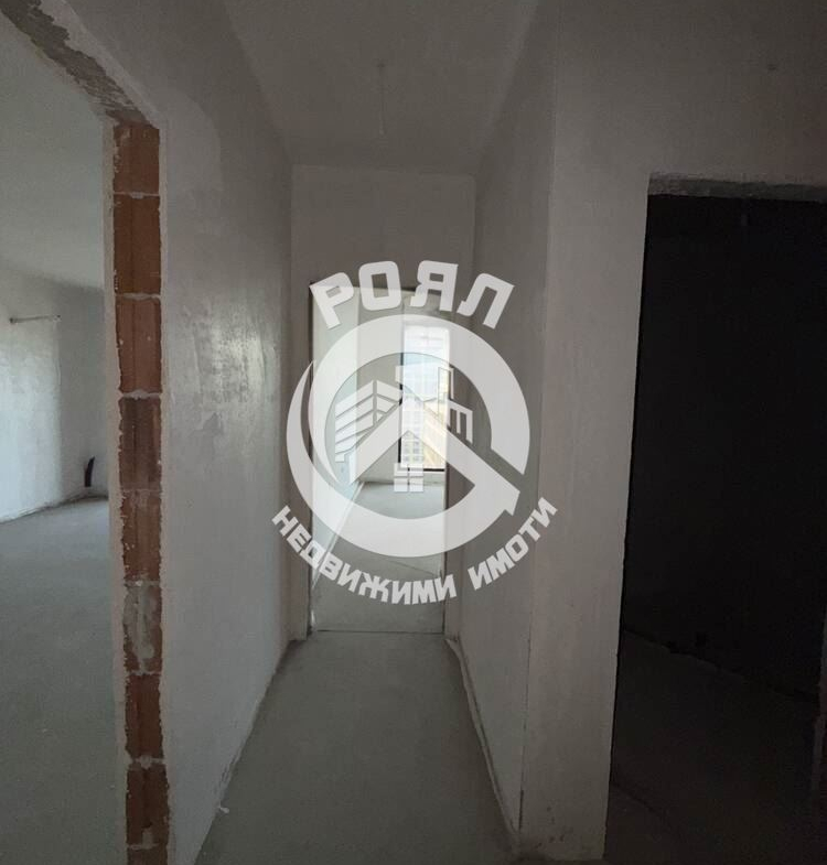 Роял имоти продава двустаен апартамент, Тракия, Пловдив - 0