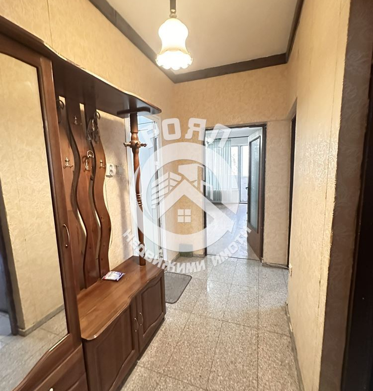 Роял Имоти продава тристаен апартамент, Център, Пловдив - 0