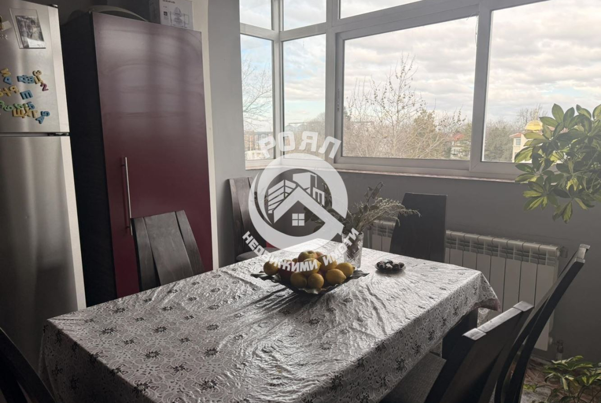 Роял имоти продава 3-стаен апартамент,гр Садово - 0