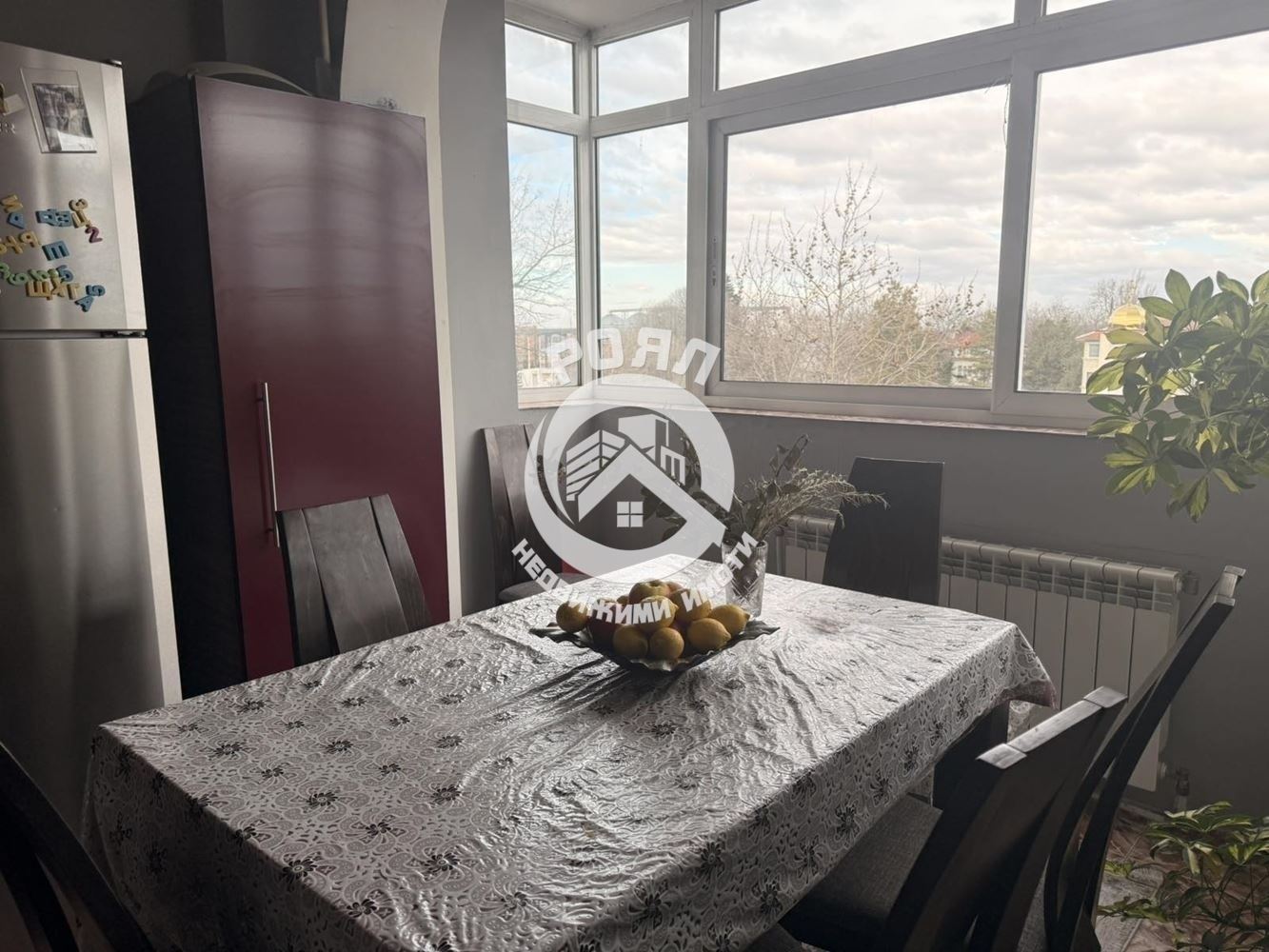 Роял имоти продава Ексклузивно тристаен апартамент в гр. Садово - 0