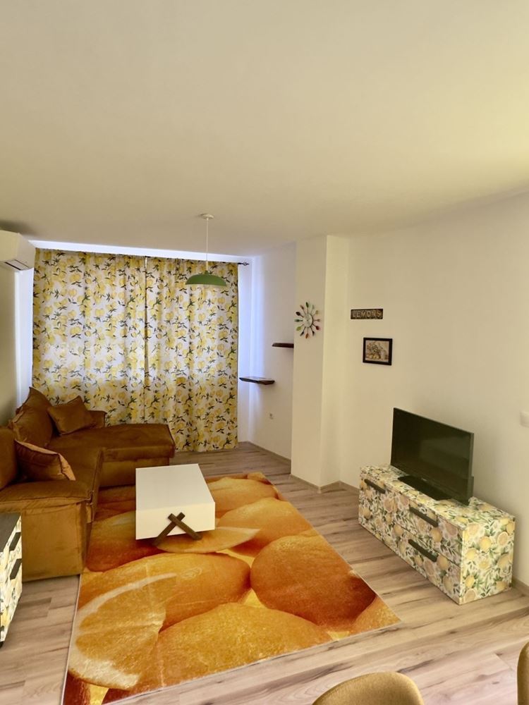 Роял Имоти продава двъстаен обзаведен апартамент,Коматевско шосе,Пловдив - 0