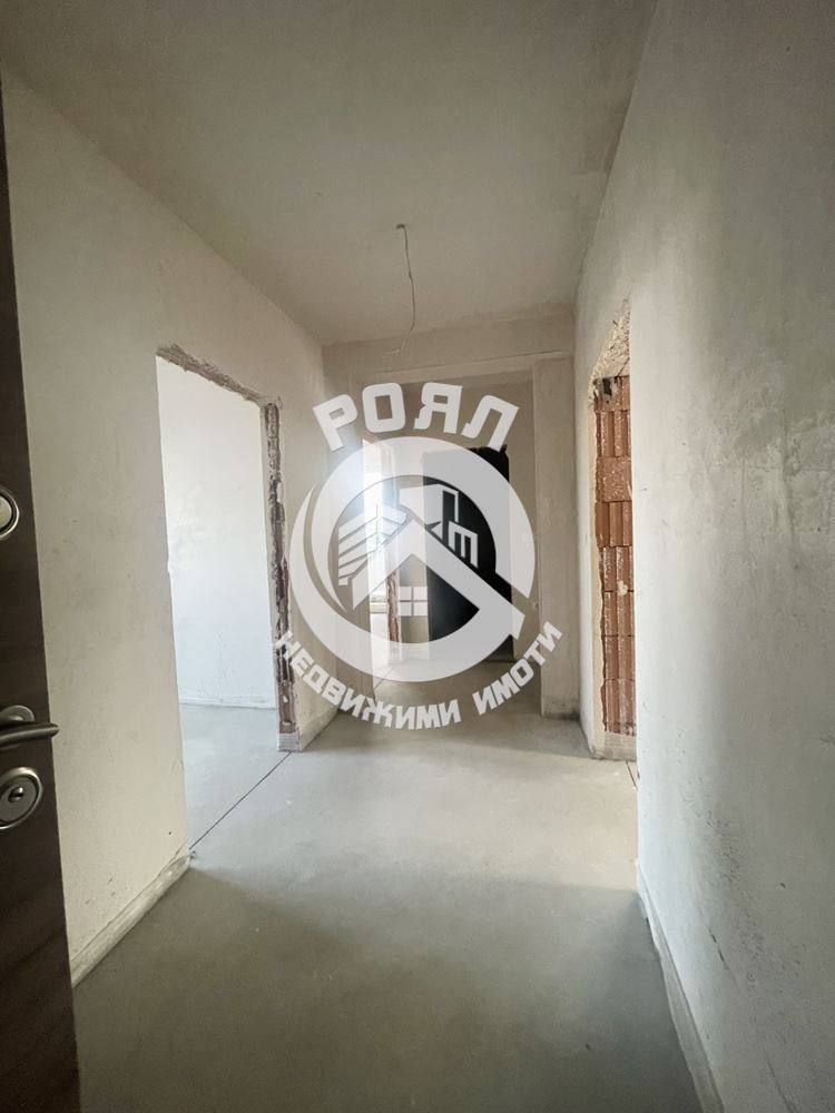 Роял имоти продава 3-стаен апартамент,гр Пловдив,кв Тракия - 0