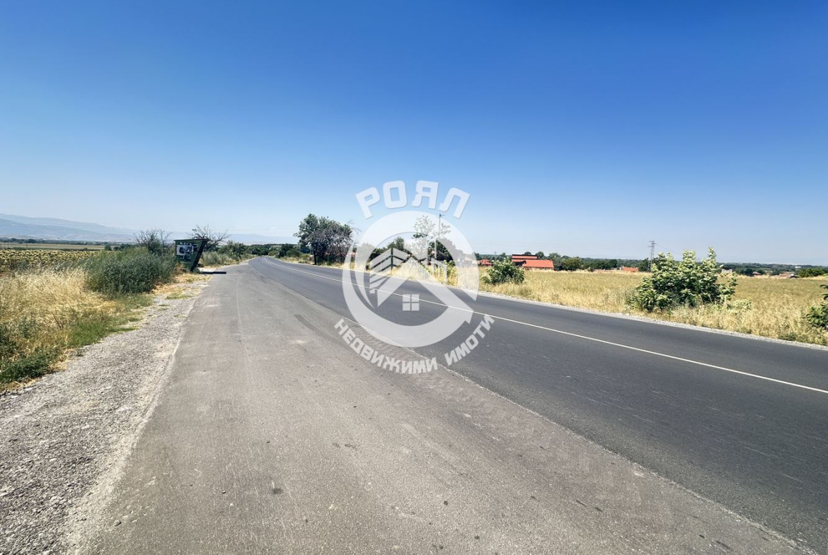 Роял Имоти продава парцел УПИ за промишлено строителство в с. Кадиево - 0