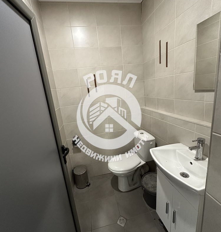 Роял Имоти отдава под наем Промишлено помещение с офис в гр.Стамболийски - 0