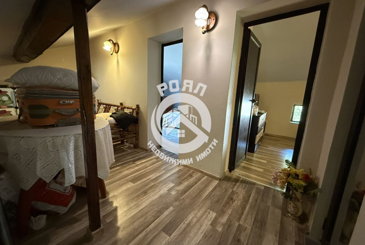 Роял имоти продава къща с двор в с. Дедово, обл. Пловдив - 0