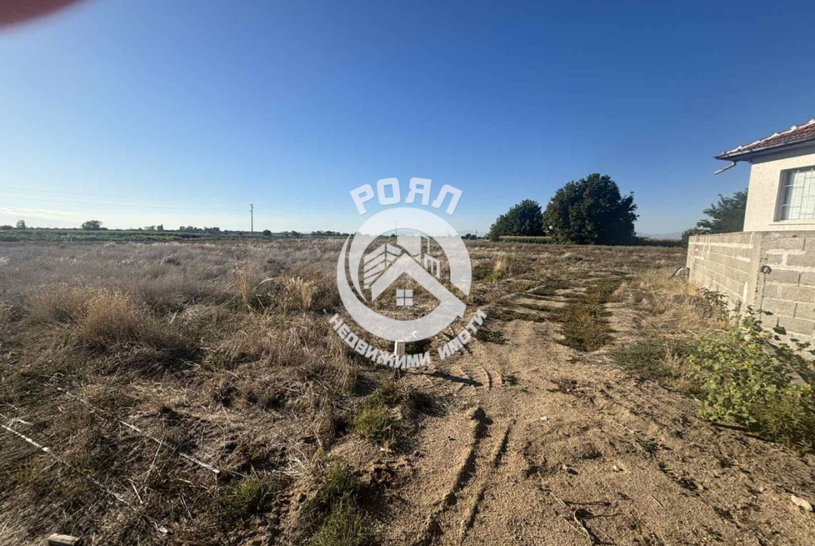 Роял имоти продава парцел-УПИ в с. Бенковски, общ. Марица - 0