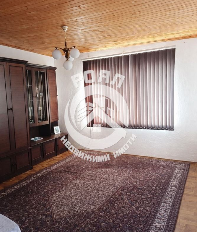 Роял имоти продава двуетажна къща с двор в с.Ясно Поле, Пловдив - 0