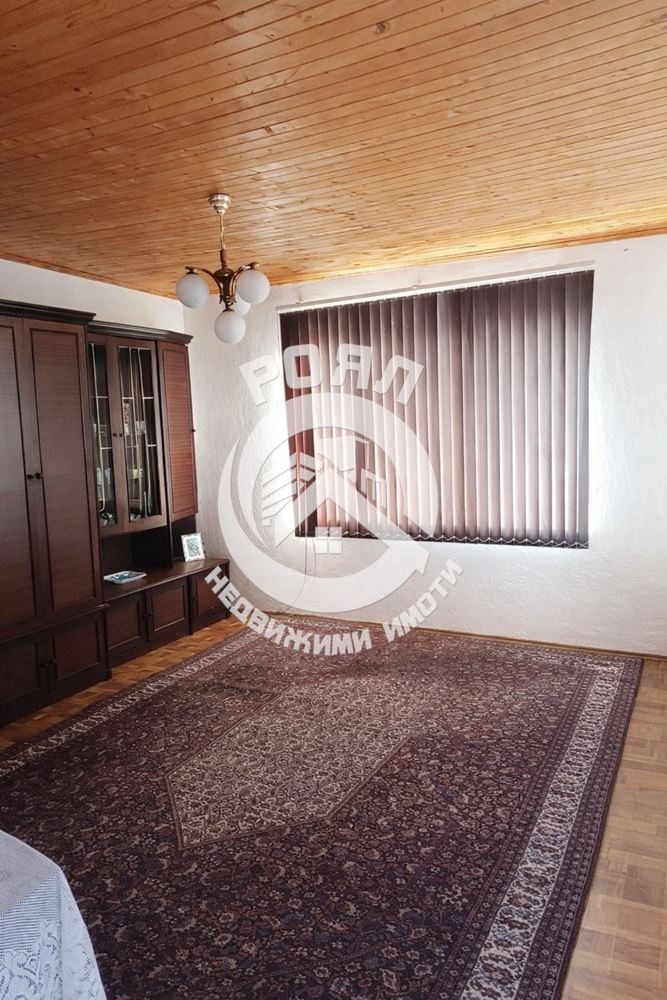 Роял имоти продава двуетажна къща с двор в с.Ясно Поле, Пловдив - 0