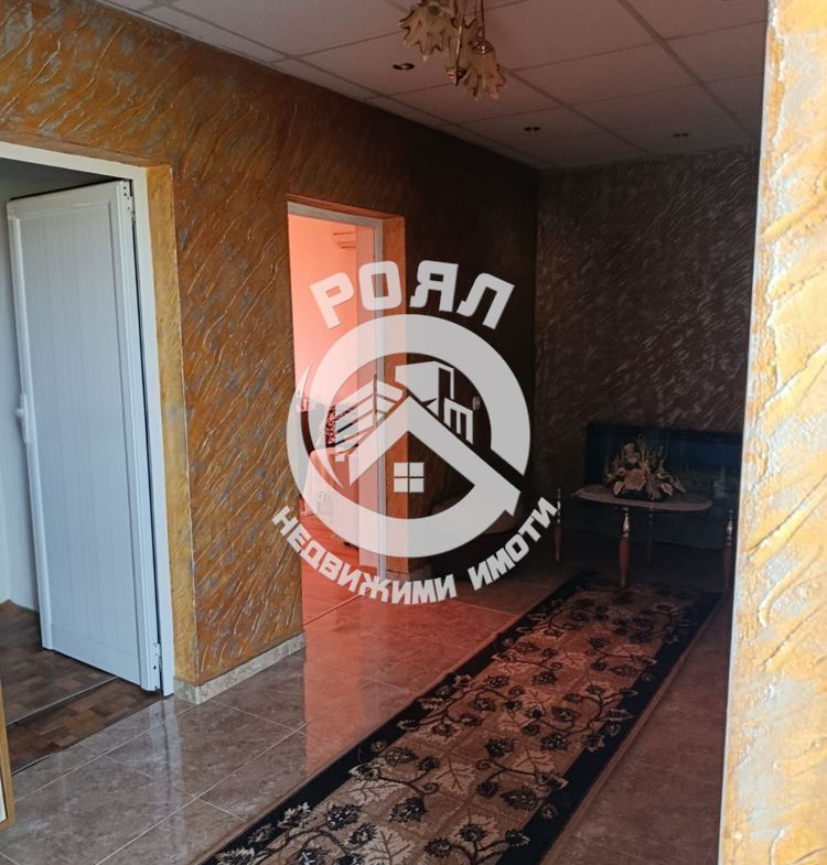 Роял имоти продава двуетажна къща с двор в с.Ясно Поле, Пловдив - 0