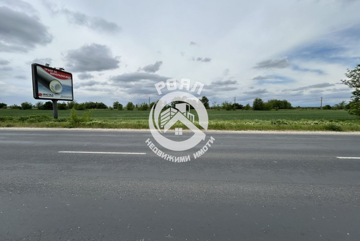 Роял Имоти продава ЕКСКЛУЗИВНО парцел в с.Граф Игнатиево,обл.Пловдив - 0