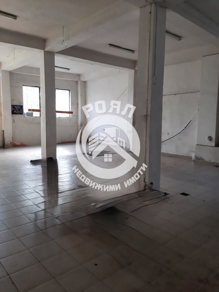 Роял Имоти дава под наем помещение за сервиз в кв. Х.Ботев - 0